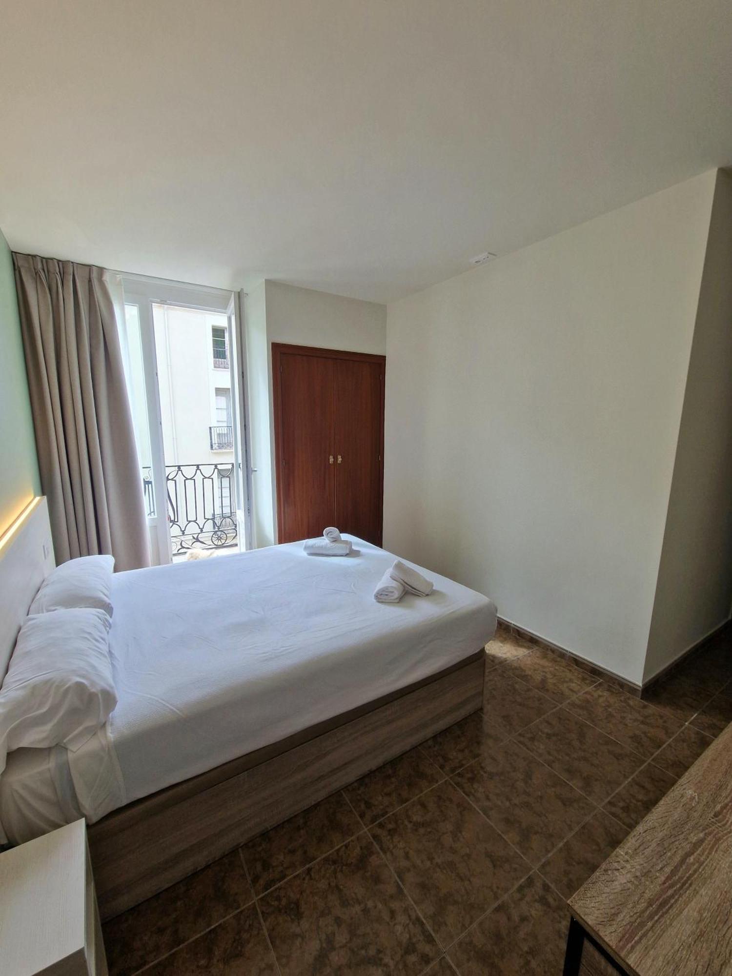 Hostal Rugaca Huesca Buitenkant foto