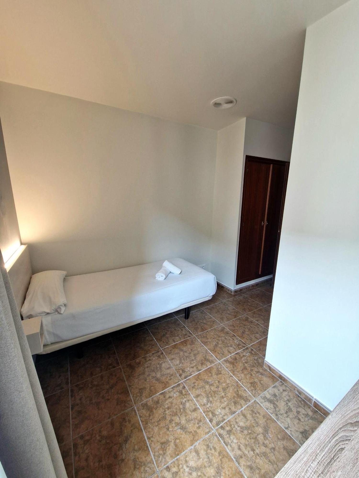 Hostal Rugaca Huesca Buitenkant foto